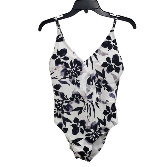 Aqua‎ Culture Women's White Black Floral Watercolor One Piece Swimsuit Size M - Picture 1 of 6